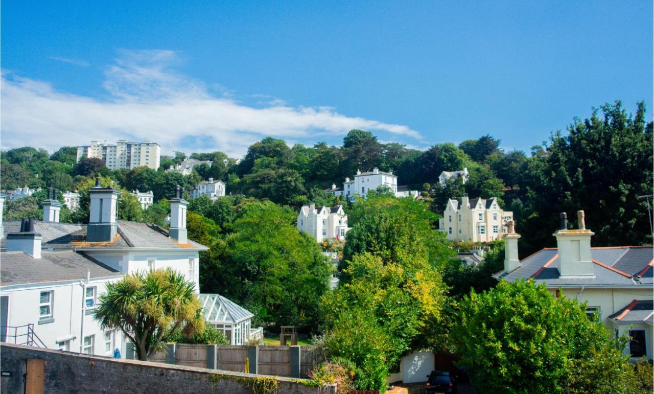Pensión Gresham Court Torquay